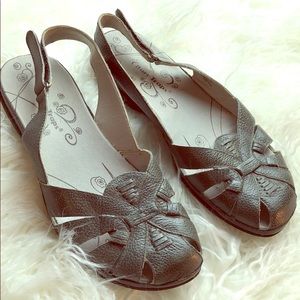 baretraps fisherman sandals